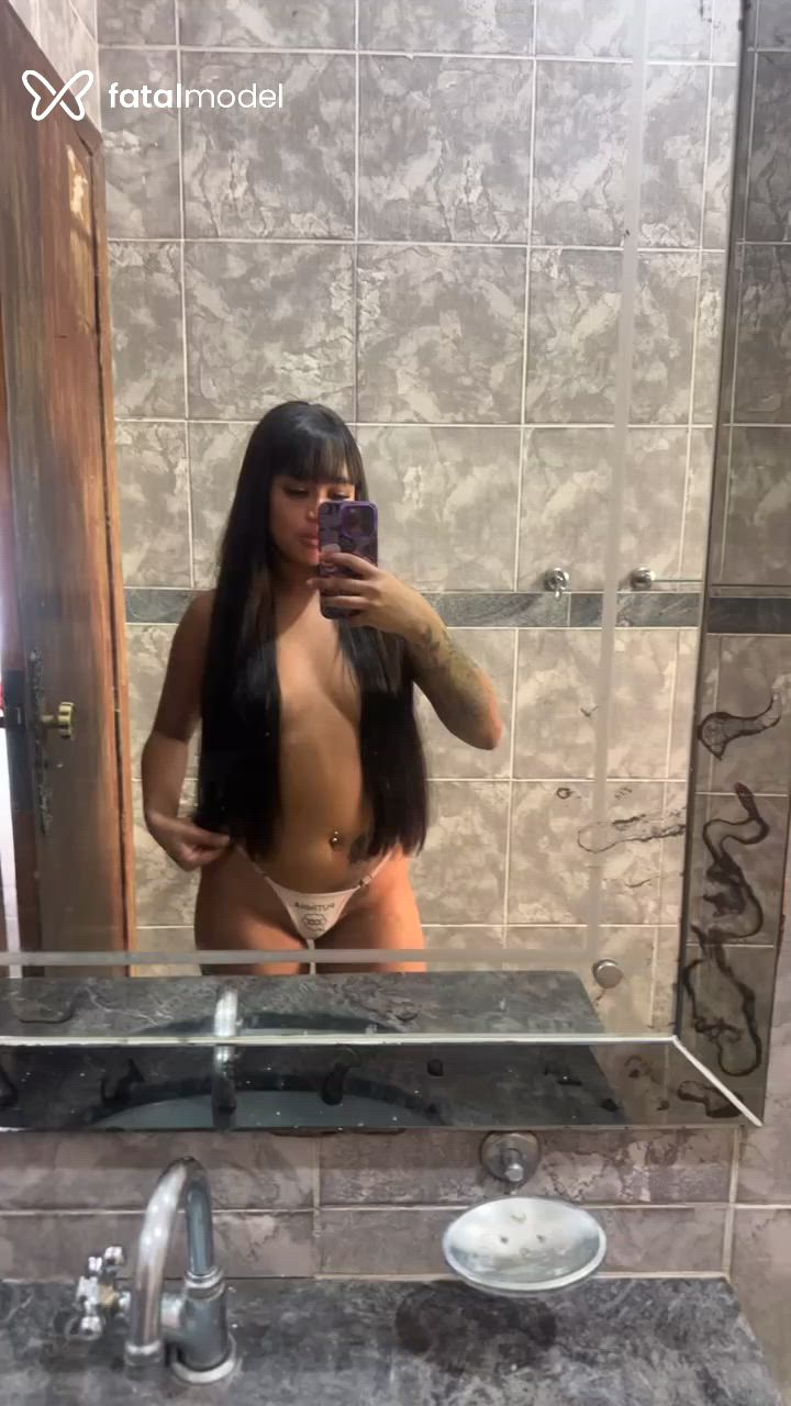 Acompanhante mulher com cabelo castanho de olhos castanhos - Melissa