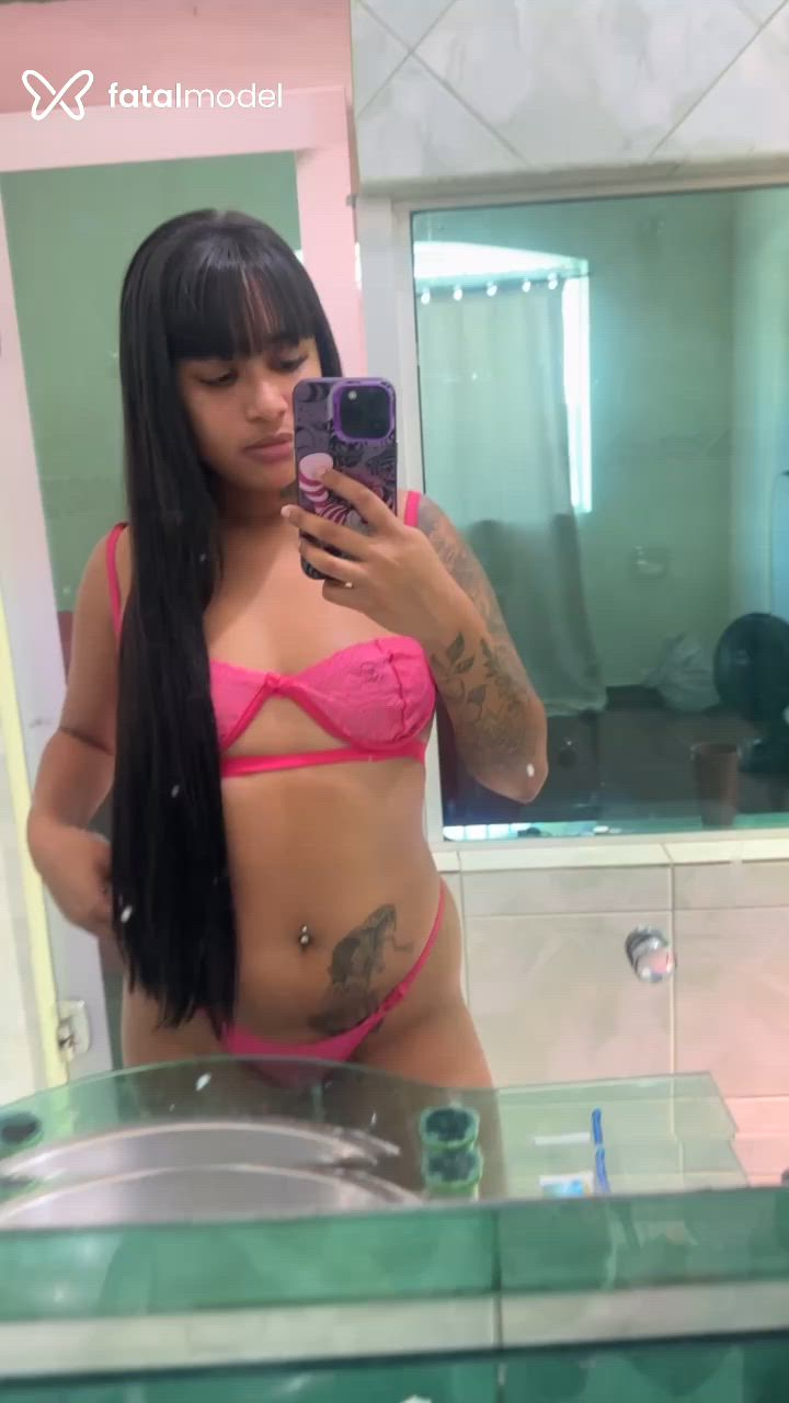 Acompanhante mulher com cabelo castanho de olhos castanhos - Melissa