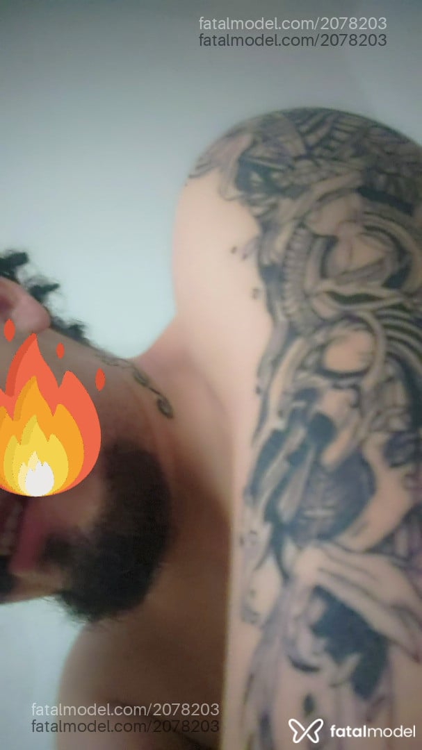 Acompanhante homem morena (o) de olhos pretos em Barra do Piraí Acompanhante homem morena (o) de olhos pretos em Barra do Piraí - Thaylon