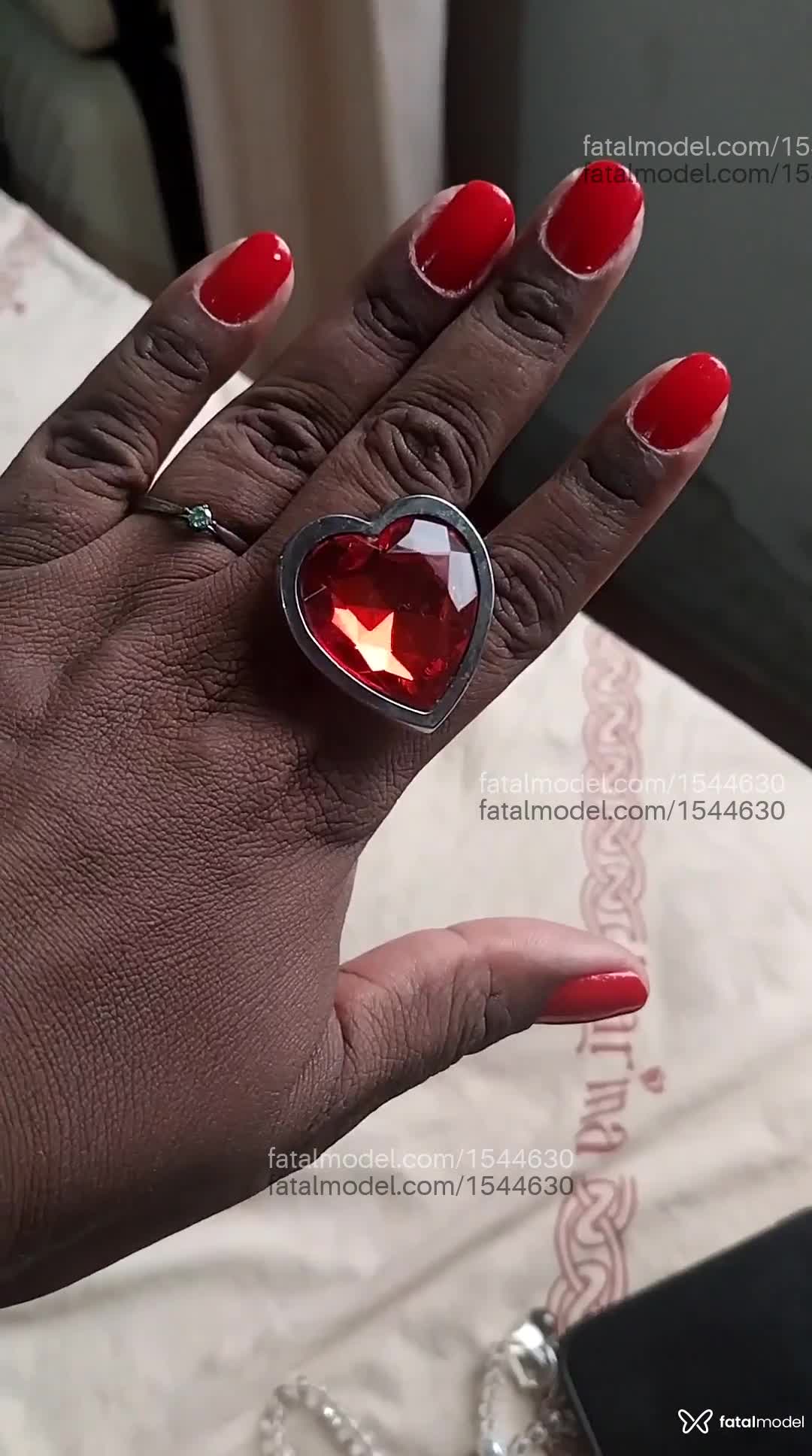 Acompanhante mulher morena (o) de olhos castanhos em Sorocaba Acompanhante mulher morena (o) de olhos castanhos em Sorocaba - Veronica