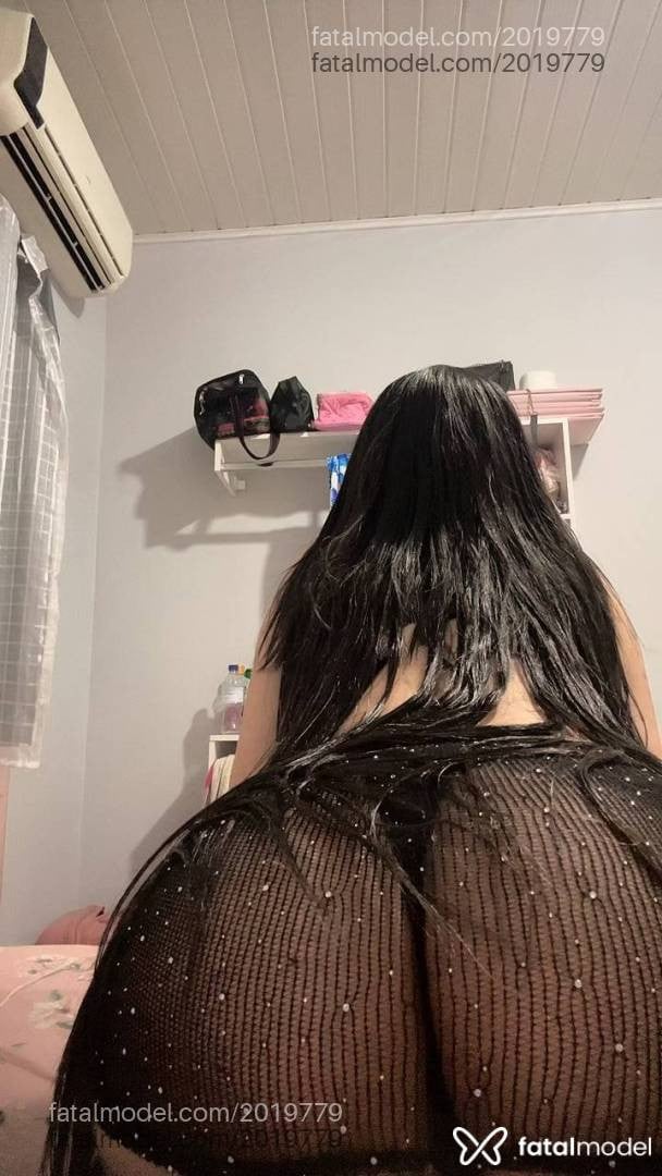 Acompanhante mulher com cabelo castanho de olhos castanhos - Thayzinha