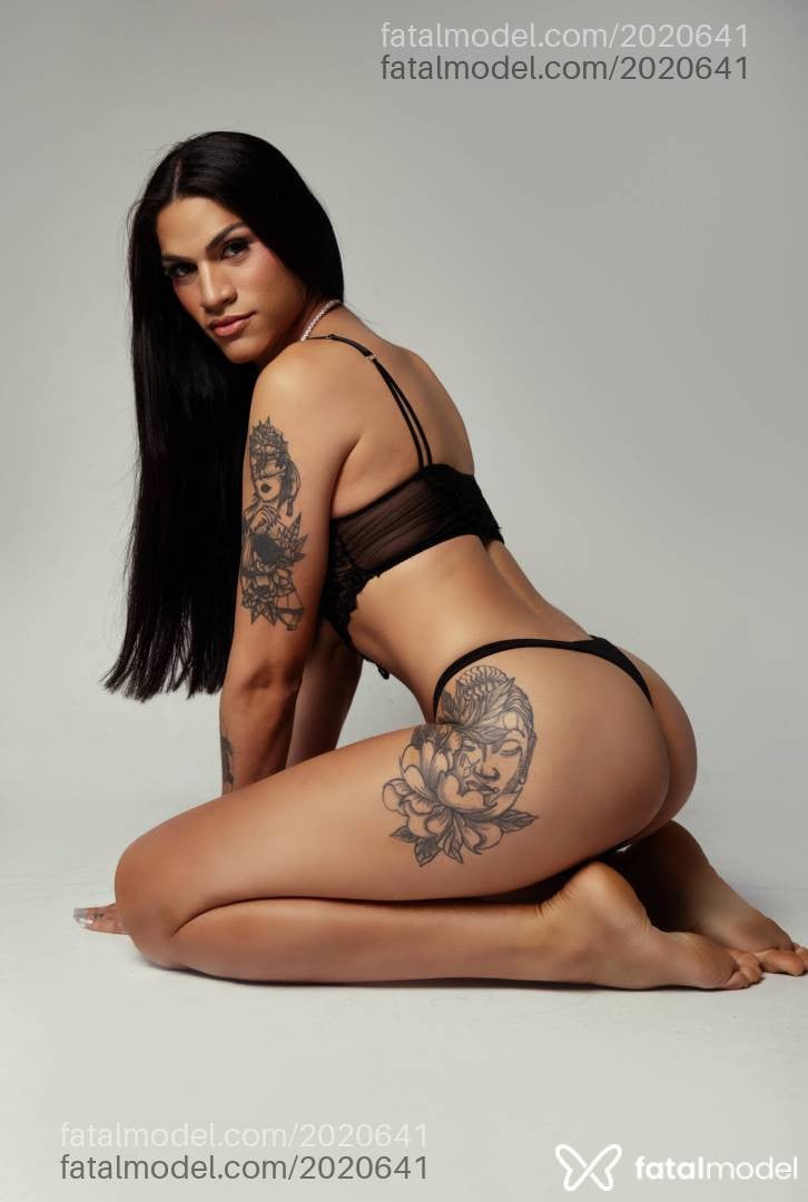 Acompanhante mulher trans morena (o) de olhos castanhos em Belém - Minaj