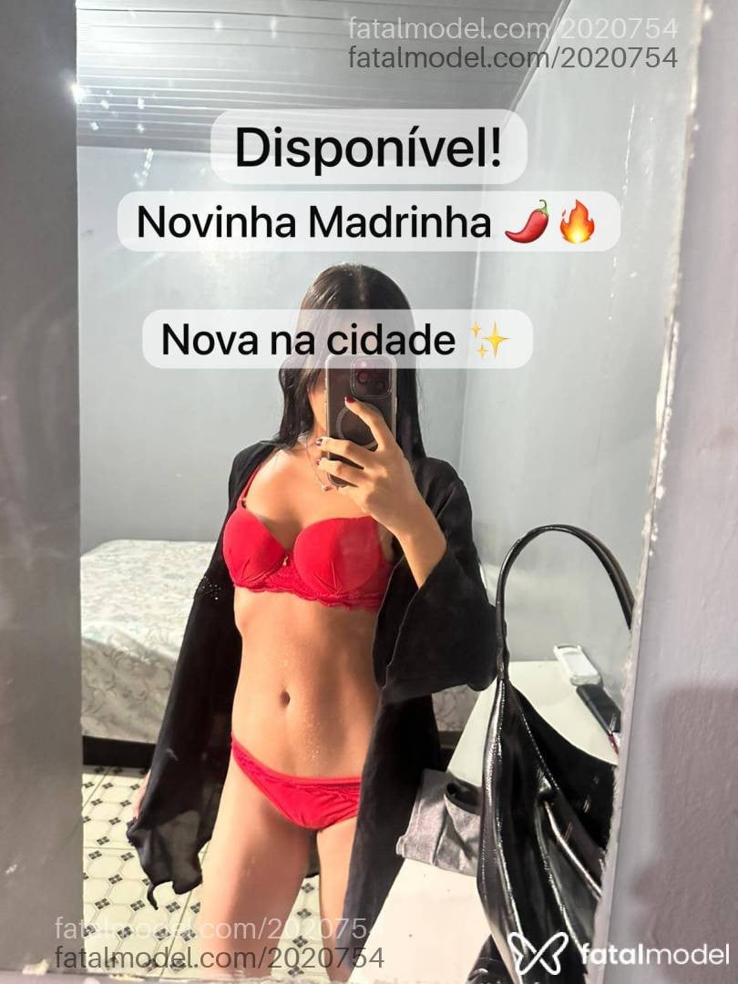 Acompanhante mulher morena (o) de olhos castanhos em Canaã dos Carajás - Mélissa Moretti