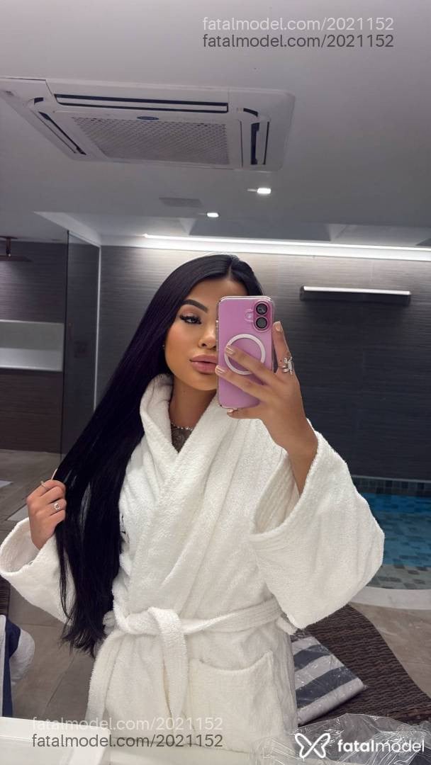 Acompanhante mulher morena (o) de olhos castanhos em Belo Horizonte - Melly