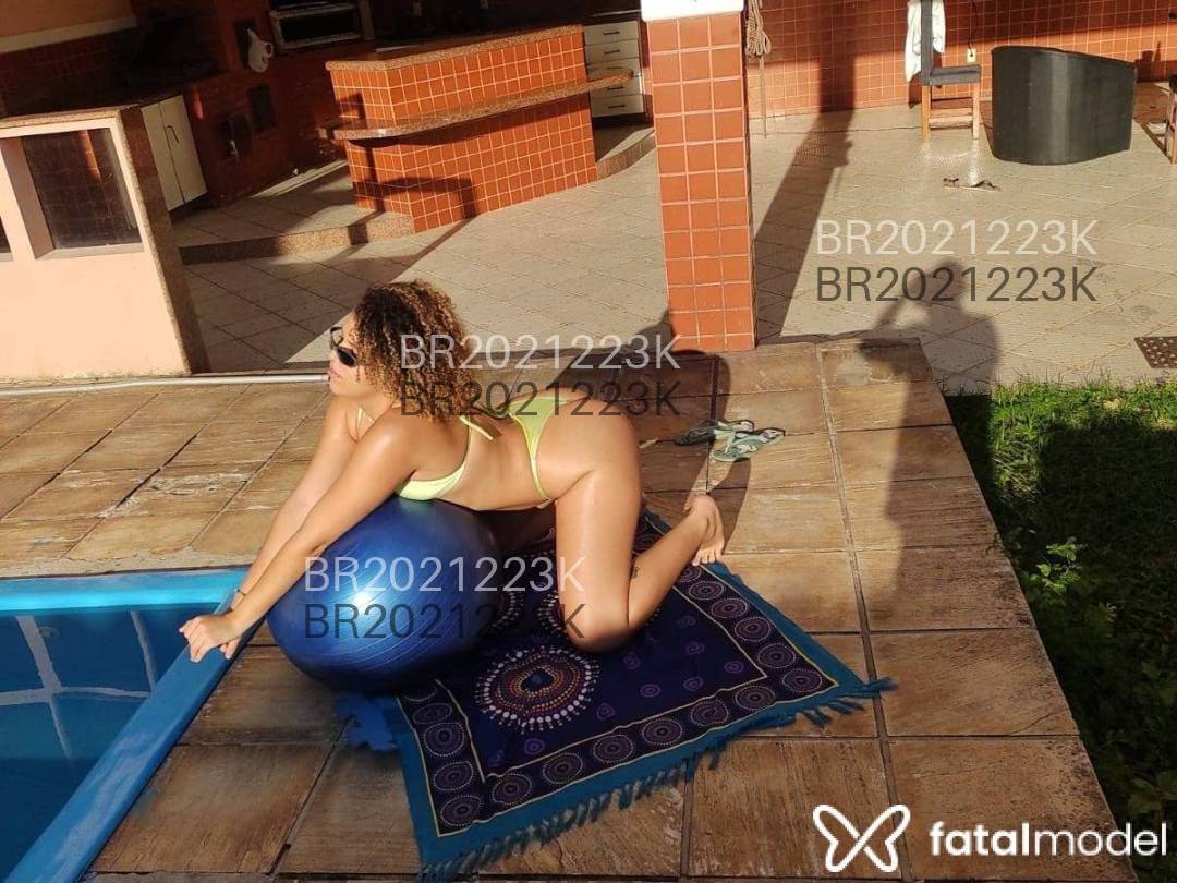 Acompanhante mulher loira (o) de olhos castanhos em Franca - Felicia Mello