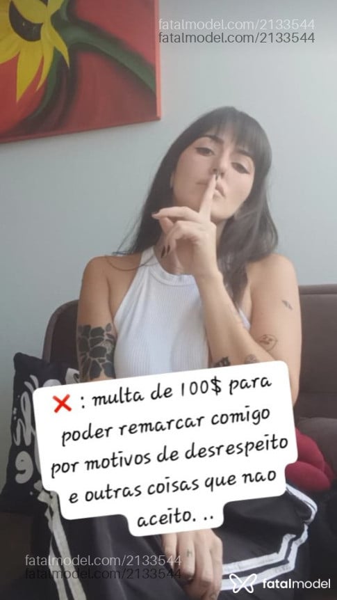 Acompanhante mulher com cabelo castanho de olhos verdes - Nina Santos Acompanhante mulher com cabelo castanho de olhos verdes - Nina Santos