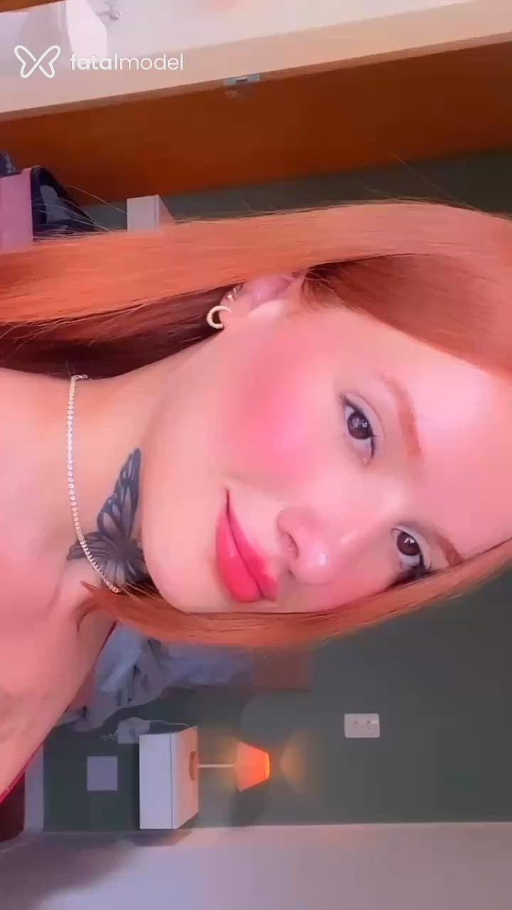 Acompanhante mulher ruiva (o) de olhos castanhos em São Paulo Acompanhante mulher ruiva (o) de olhos castanhos em São Paulo - Yasmin Saint