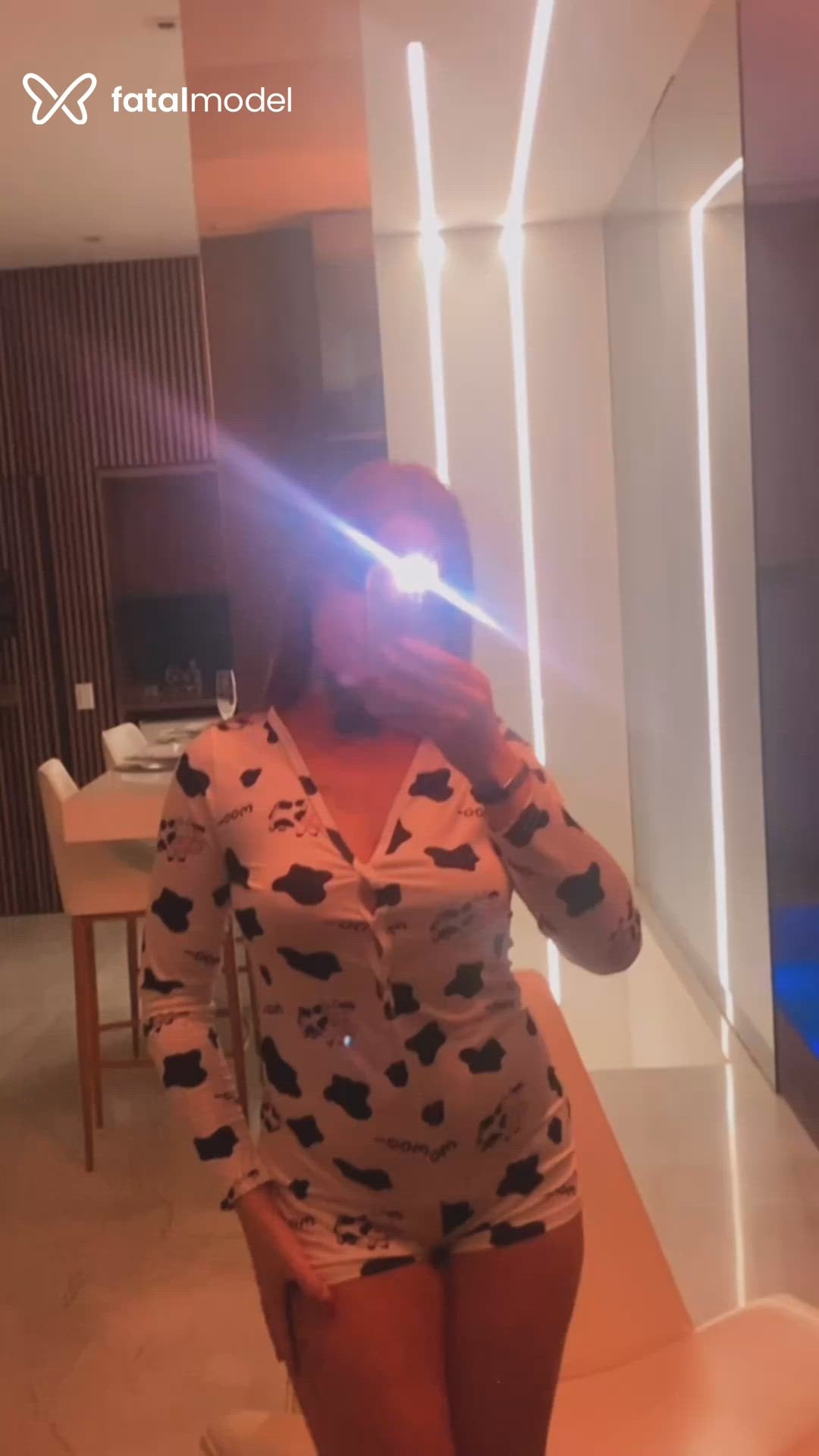 Acompanhante mulher ruiva (o) de olhos castanhos em São Paulo Acompanhante mulher ruiva (o) de olhos castanhos em São Paulo - Yasmin Saint