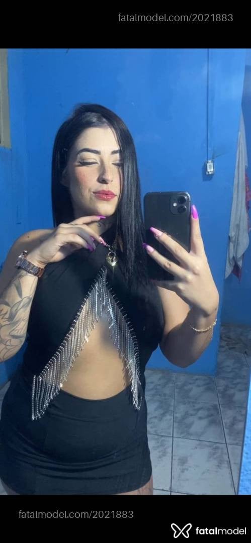 Acompanhante mulher morena (o) de olhos pretos em Ubatuba Acompanhante mulher morena (o) de olhos pretos em Ubatuba - Mirella Novaes