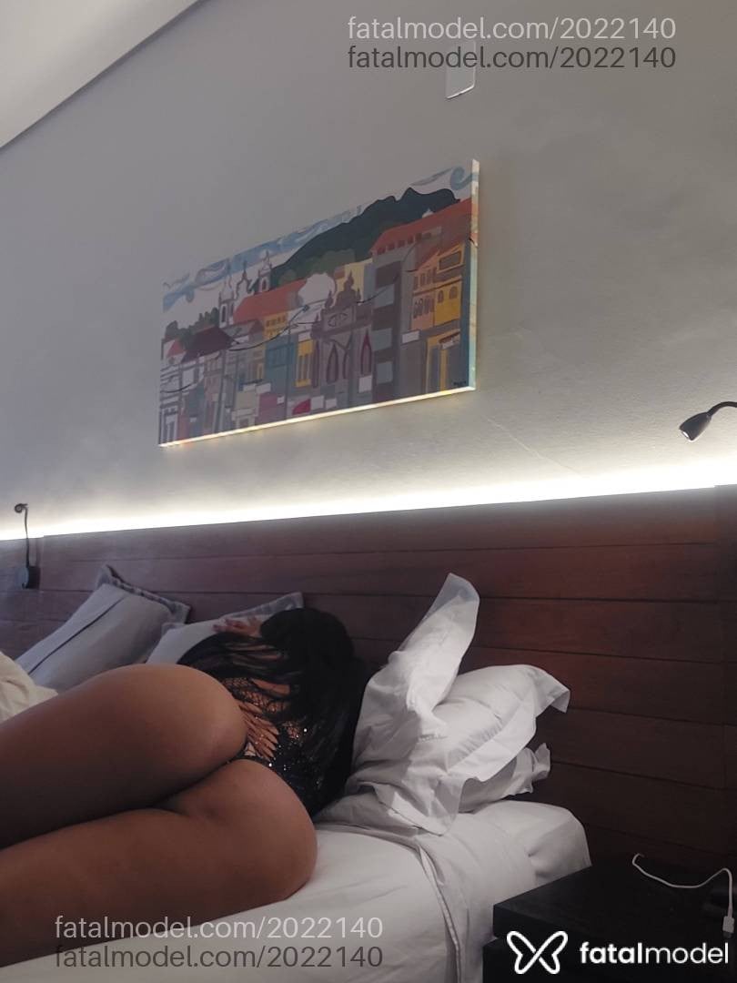 Acompanhante mulher morena (o) de olhos castanhos em Volta Redonda - Bella Walton