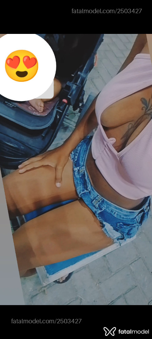 Acompanhante mulher com cabelo castanho de olhos pretos em Virtual Acompanhante mulher com cabelo castanho de olhos pretos em Virtual - May Menezes