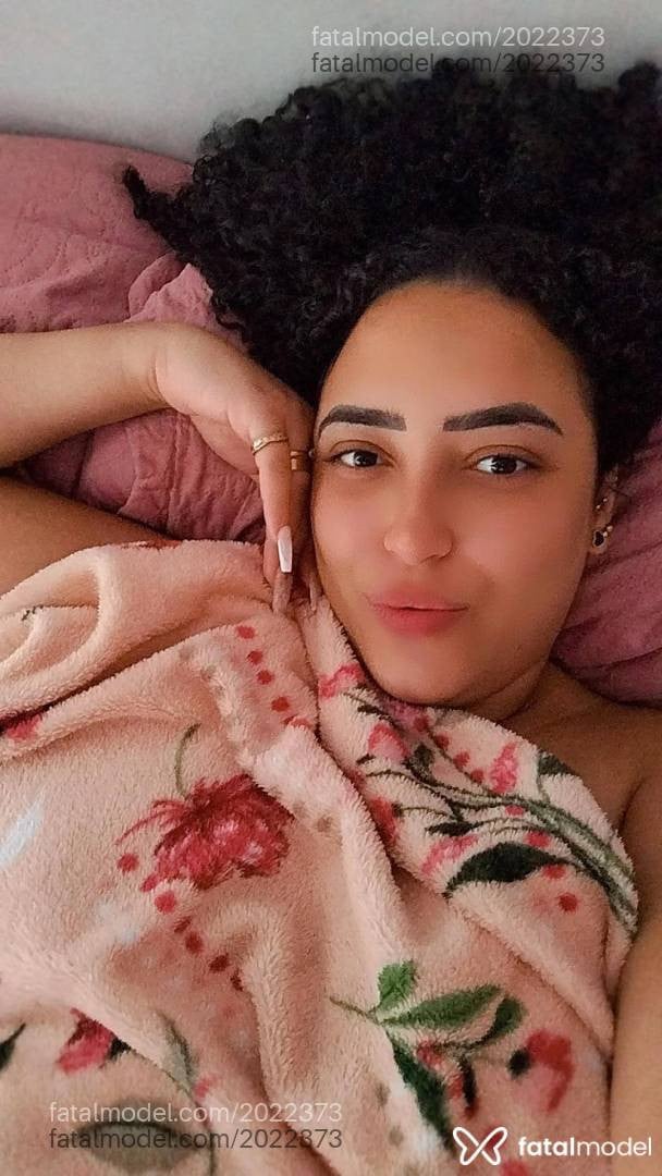 Acompanhante mulher morena (o) de olhos castanhos - Sabrina