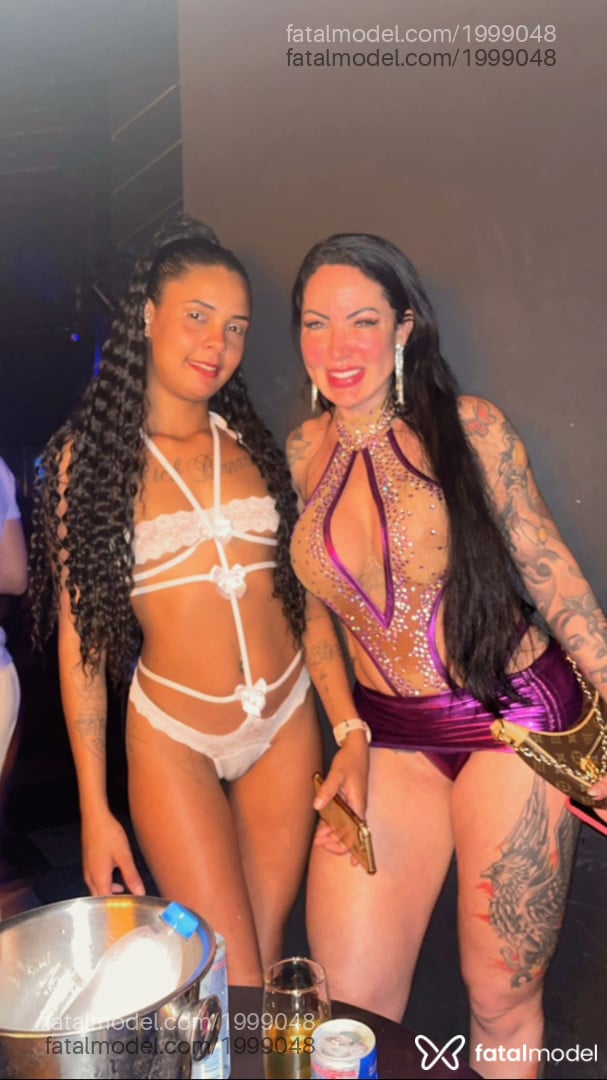 Acompanhante mulher morena (o) de olhos pretos - Gaaby