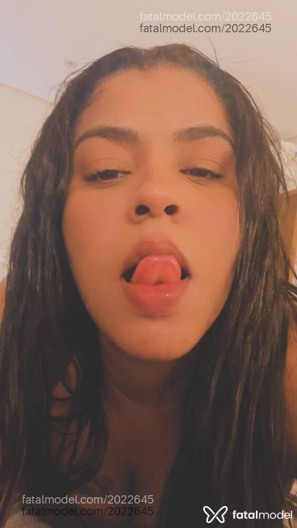 Acompanhante mulher loira (o) de olhos mel em Nova Mutum - Debora