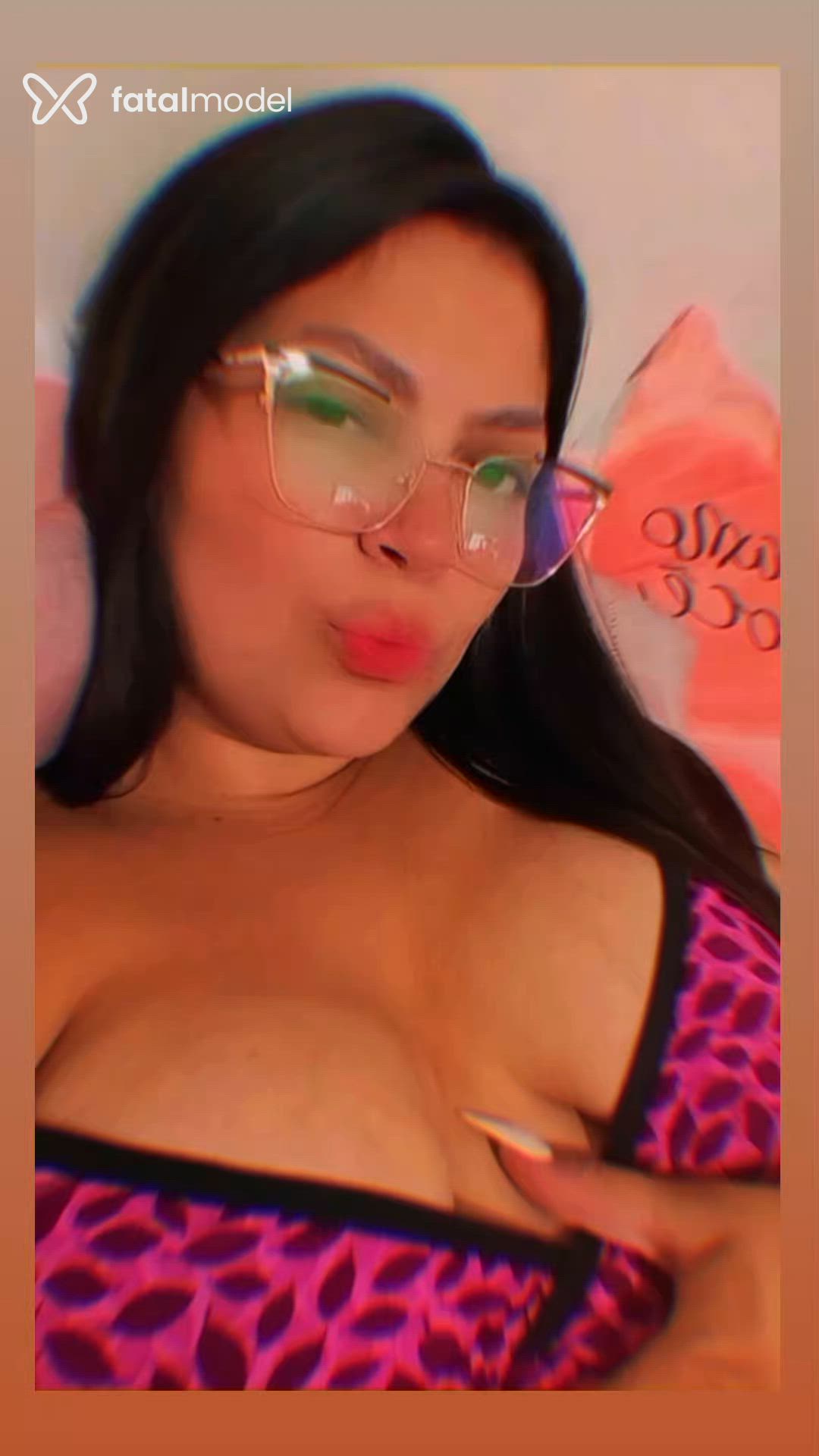 Acompanhante mulher com cabelo castanho de olhos castanhos em Santana do Livramento Acompanhante mulher com cabelo castanho de olhos castanhos em Santana do Livramento - Mia Torre