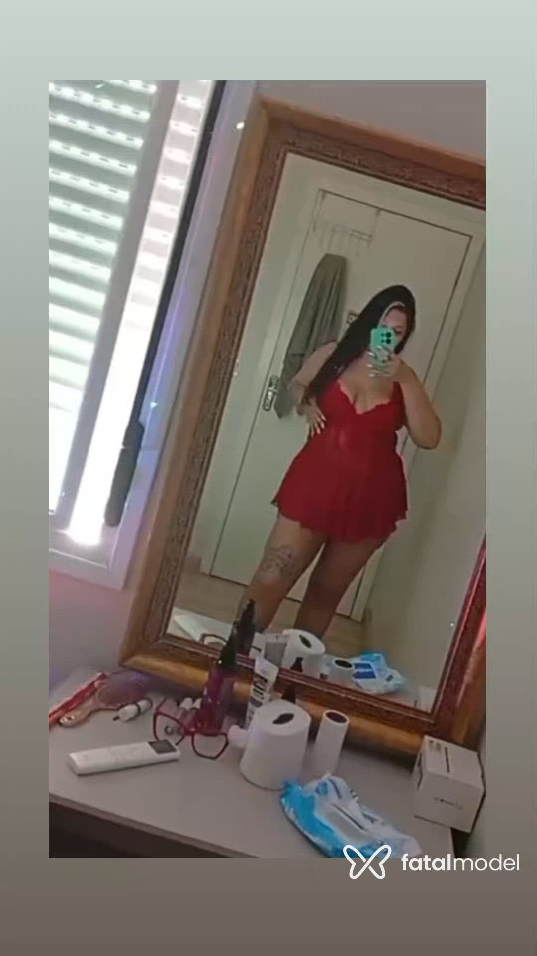 Acompanhante mulher com cabelo castanho de olhos castanhos - Mia Torre