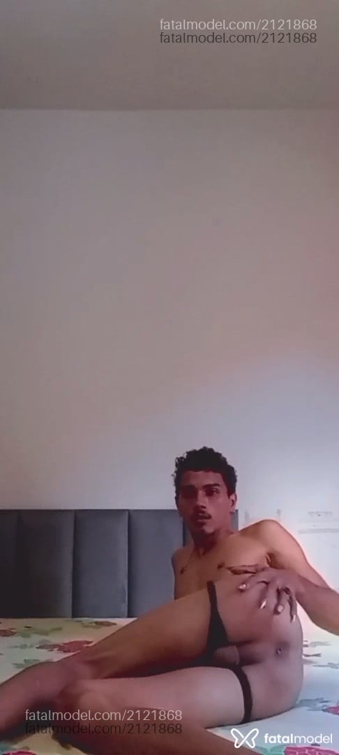 Acompanhante homem com cabelo castanho de olhos castanhos em Vazante Acompanhante homem com cabelo castanho de olhos castanhos em Vazante - Vellu