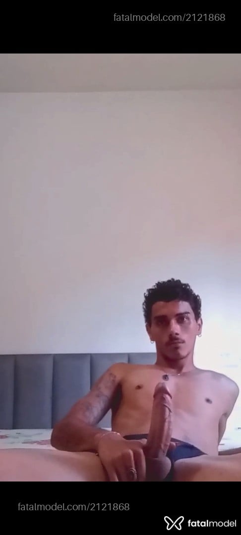 Acompanhante homem com cabelo castanho de olhos castanhos em Vazante Acompanhante homem com cabelo castanho de olhos castanhos em Vazante - Vellu