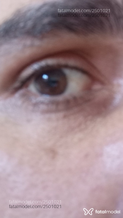 Acompanhante homem morena (o) de olhos castanhos em Cuiabá - Elton