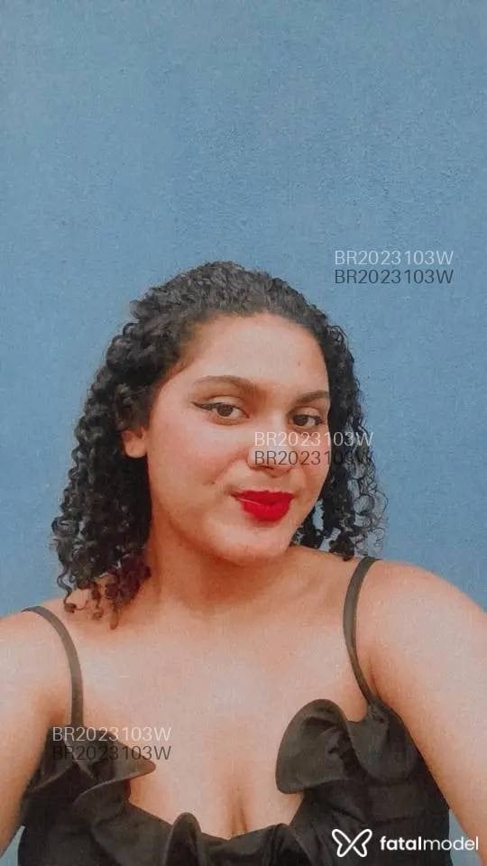 Acompanhante mulher morena (o) de olhos pretos em Armação dos Búzios - Beatriz