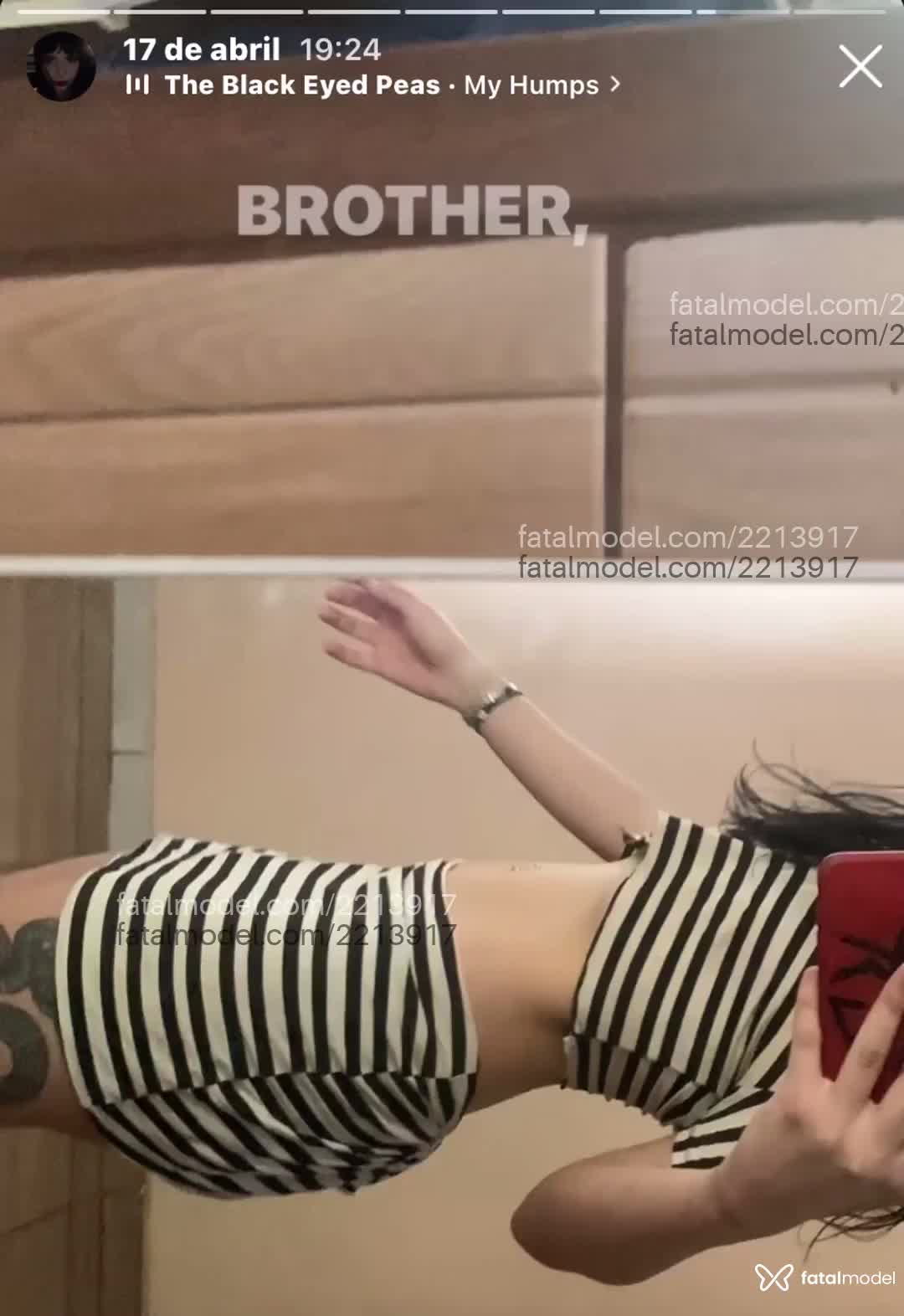Acompanhante mulher trans morena (o) de olhos castanhos - Ana