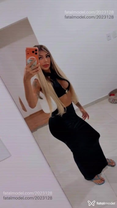 Acompanhante mulher morena (o) de olhos castanhos - Raiane Vasconcelos Acompanhante mulher morena (o) de olhos castanhos - Raiane Vasconcelos