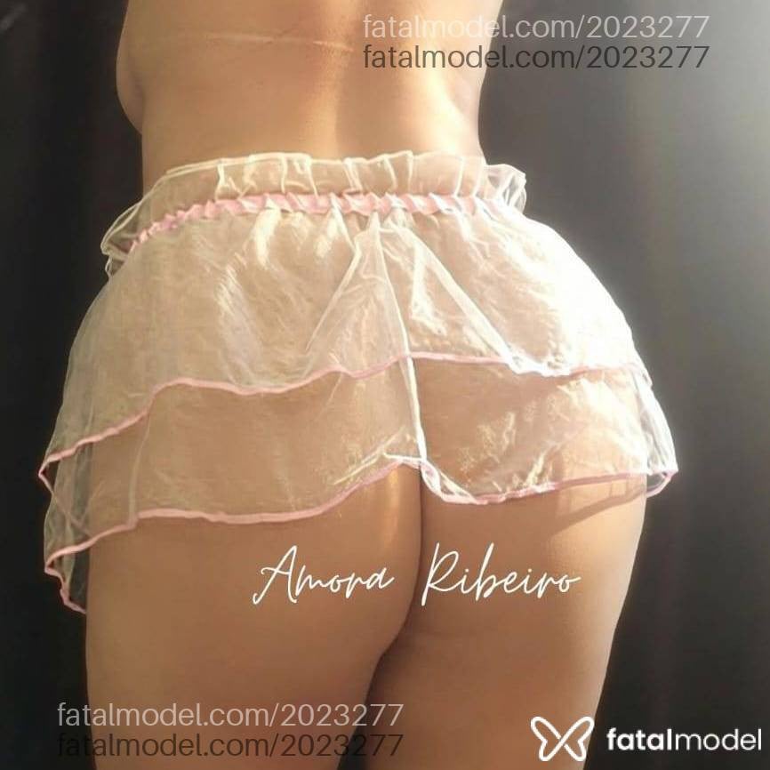 Acompanhante mulher com cabelo castanho de olhos pretos em Recife Acompanhante mulher com cabelo castanho de olhos pretos em Recife - Amora Ribeiro