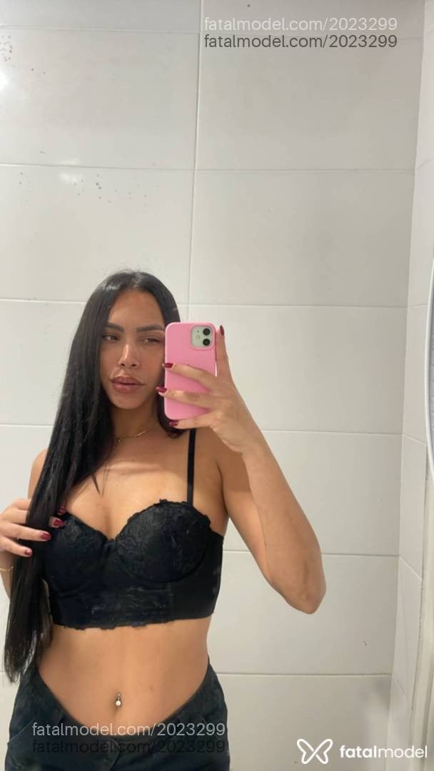 Acompanhante mulher morena (o) de olhos castanhos - Jade Molina