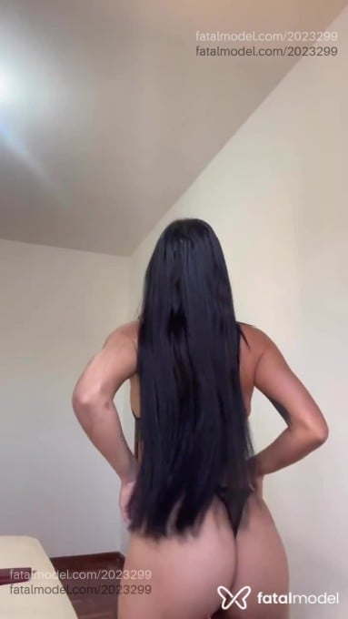 Acompanhante mulher morena (o) de olhos castanhos - Jade Molina