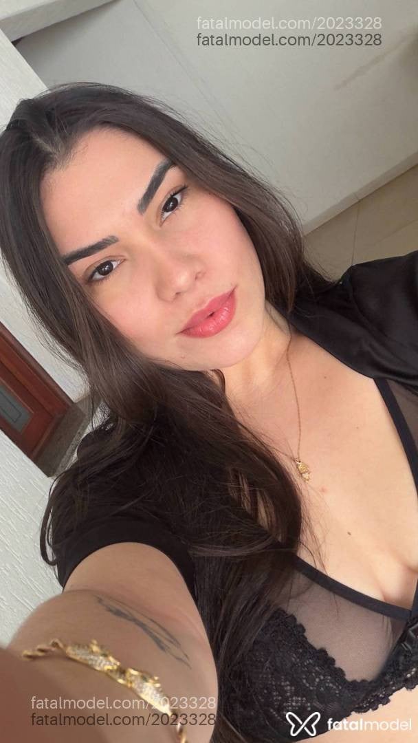 Acompanhante mulher morena (o) de olhos pretos em Araçatuba - Júlia Hayashi