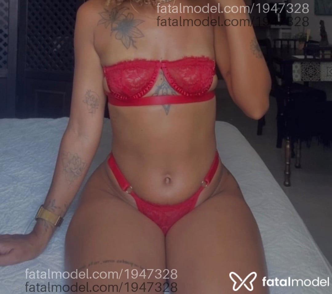 Acompanhante mulher com cabelo castanho de olhos castanhos em Rio de Janeiro Acompanhante mulher com cabelo castanho de olhos castanhos em Rio de Janeiro - Juliana Morais