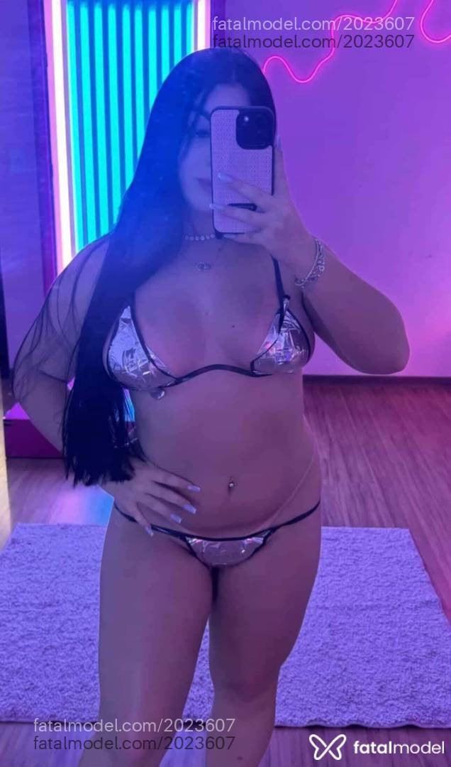 Acompanhante mulher morena (o) de olhos verdes - Amanda Monteiro