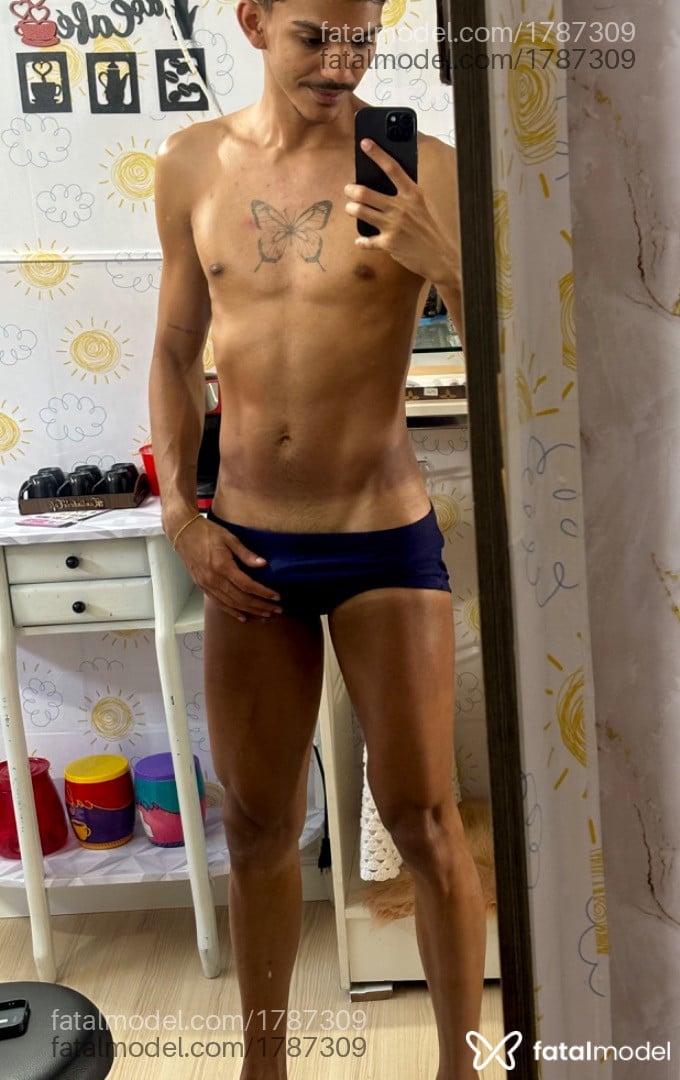 Acompanhante homem morena (o) de olhos castanhos em São Paulo - Pedro