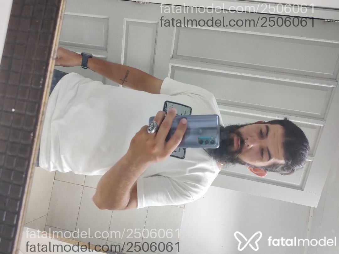 Acompanhante homem com cabelo castanho de olhos castanhos em Canoas Acompanhante homem com cabelo castanho de olhos castanhos em Canoas - Pablo