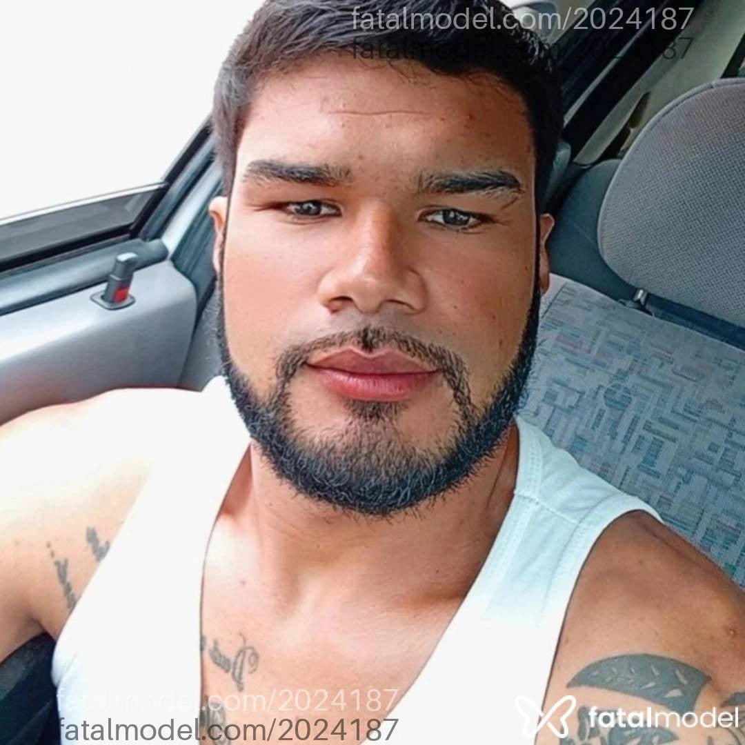 Acompanhante homem morena (o) de olhos pretos - Pedro