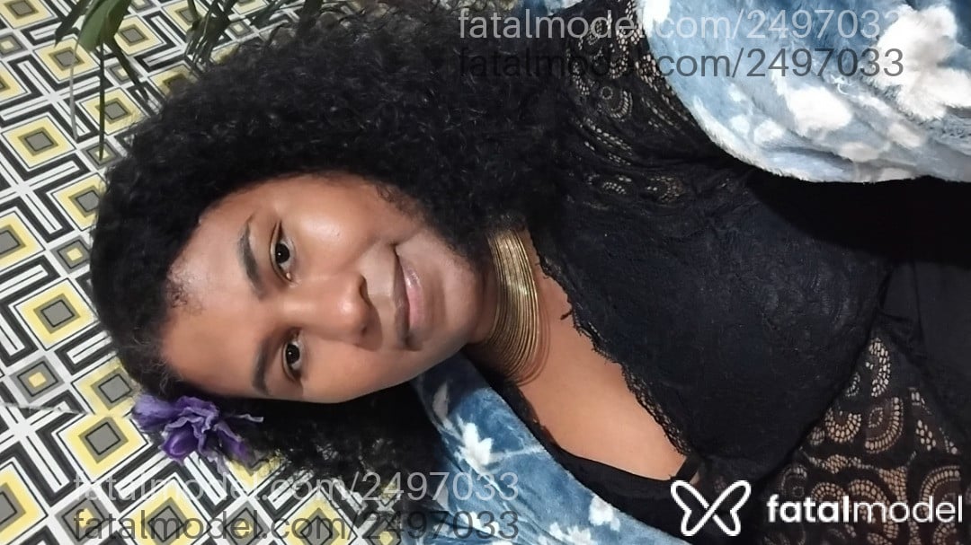 Acompanhante mulher trans com cabelo castanho de olhos pretos em Porto Alegre - Paola