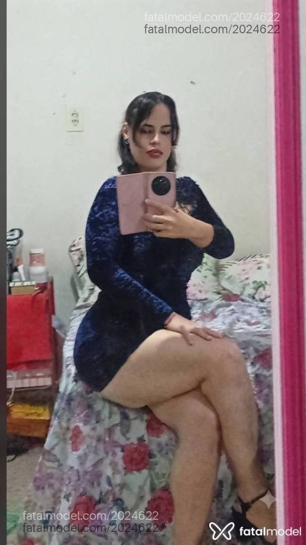 Acompanhante mulher morena (o) de olhos verdes - Lunar