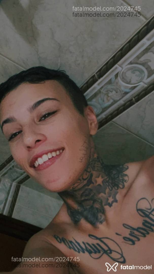 Acompanhante mulher morena (o) de olhos castanhos - Amanda