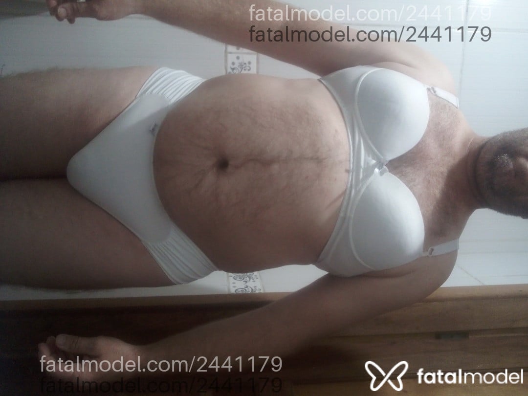 Acompanhante mulher trans loira (o) de olhos verdes - Deyse