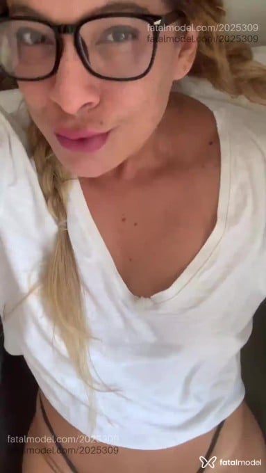 Acompanhante mulher loira (o) de olhos mel em Rio de Janeiro - Dani Sousa