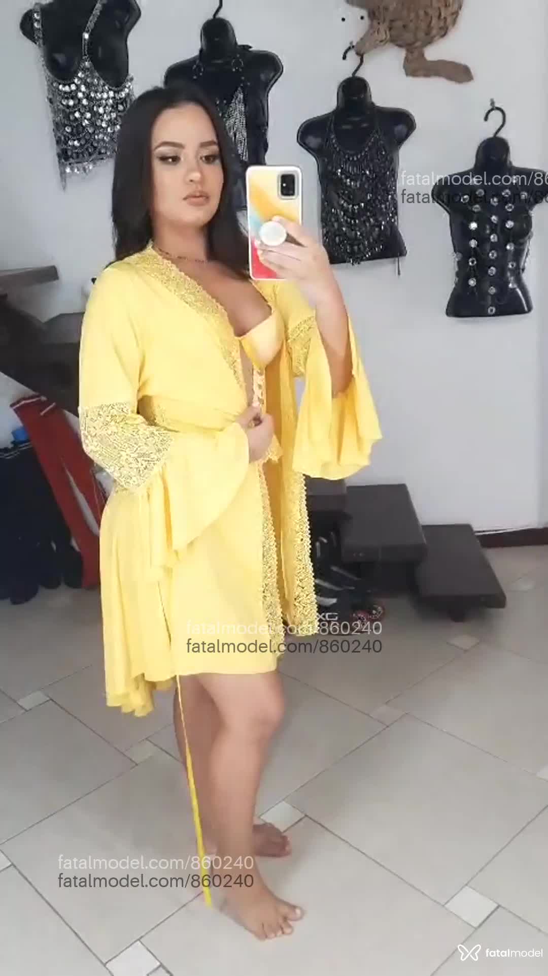 Acompanhante mulher com cabelo castanho de olhos castanhos em São Mateus - EVA Fortunatto
