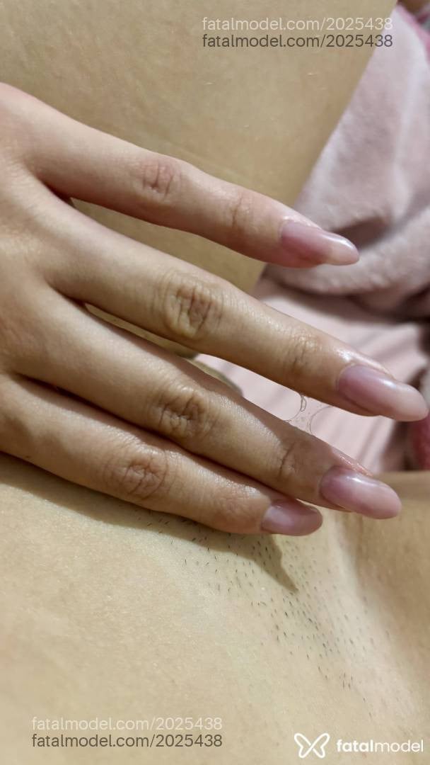 Acompanhante mulher com cabelo castanho de olhos castanhos - Aninha