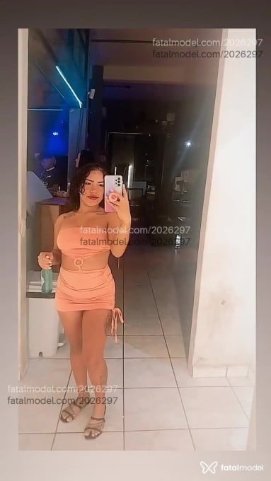 Acompanhante mulher morena (o) de olhos castanhos - Julia Fonseca