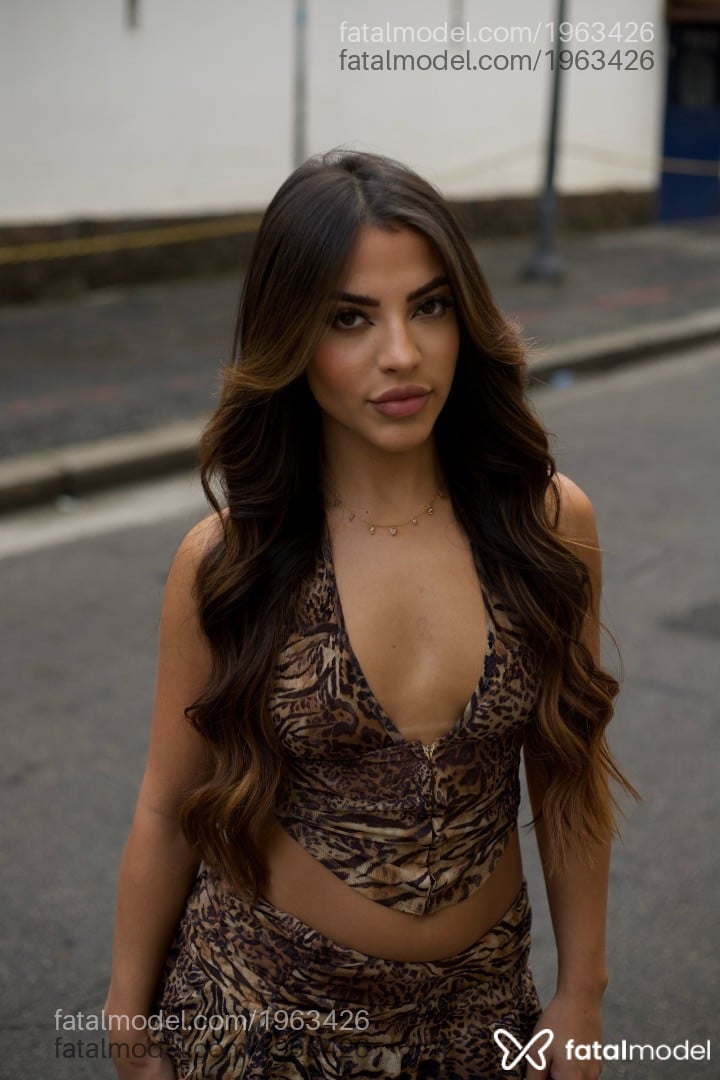 Acompanhante mulher com cabelo castanho de olhos castanhos em São Paulo - Jade Miller