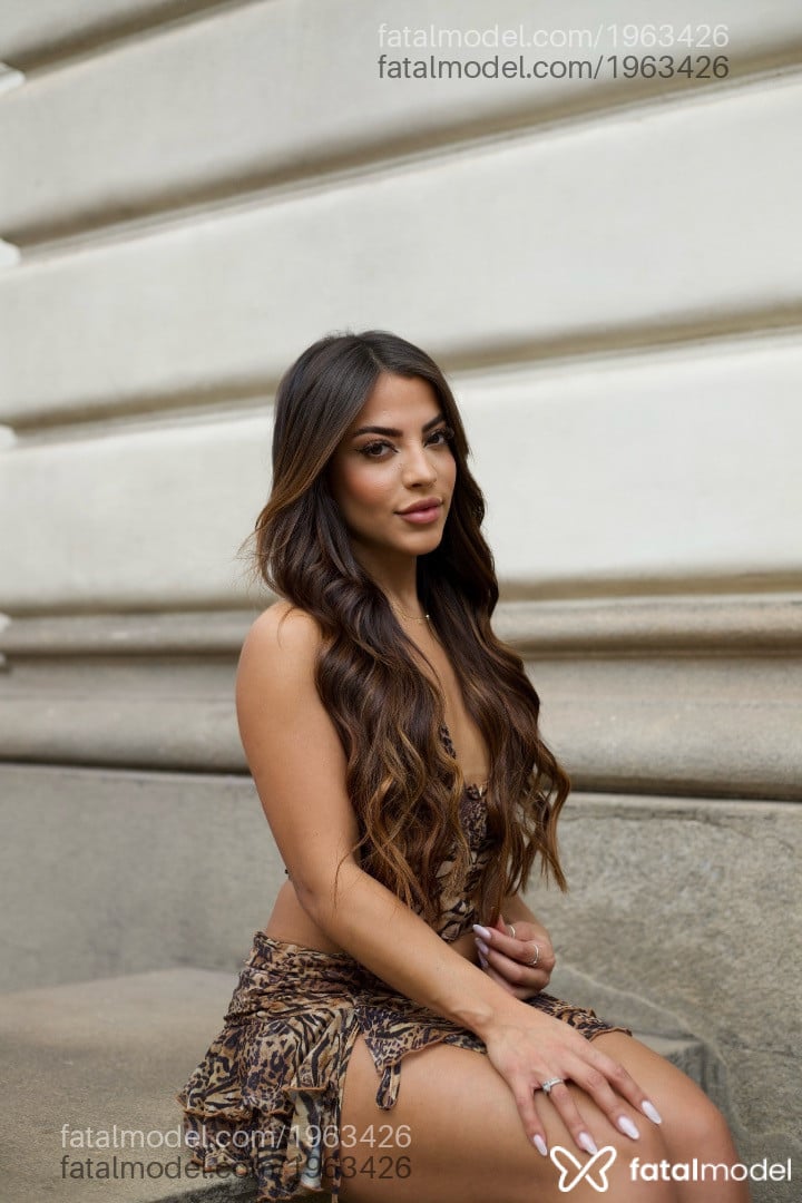 Acompanhante mulher com cabelo castanho de olhos castanhos em São Paulo - Jade Miller