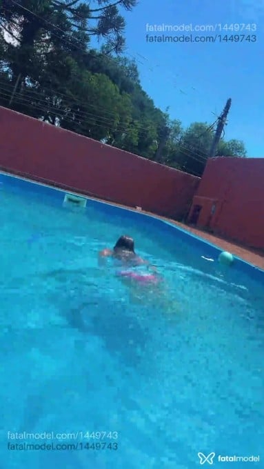 Acompanhante mulher loira (o) de olhos castanhos em Chapecó - Débora