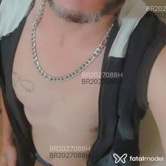 Acompanhante homem com cabelo grisalho de olhos castanhos em Novo Horizonte Acompanhante homem com cabelo grisalho de olhos castanhos em Novo Horizonte - Jhonny