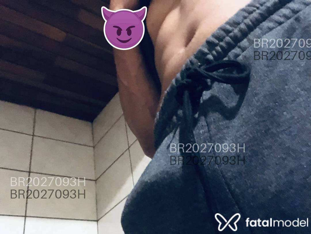 Acompanhante homem morena (o) de olhos pretos em Porto Alegre - Júnior