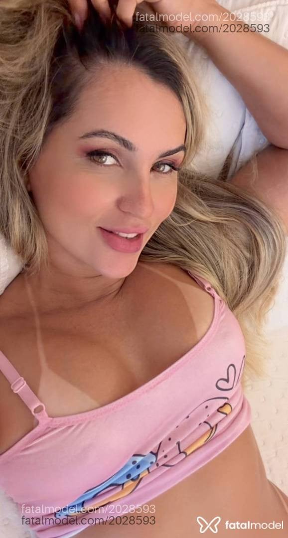 Acompanhante mulher loira (o) de olhos mel em Recife - Joana Brasão
