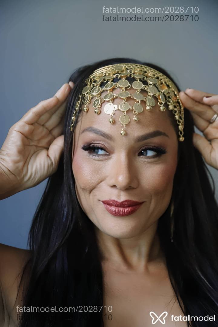 Acompanhante mulher morena (o) de olhos verdes - Elena Diaz